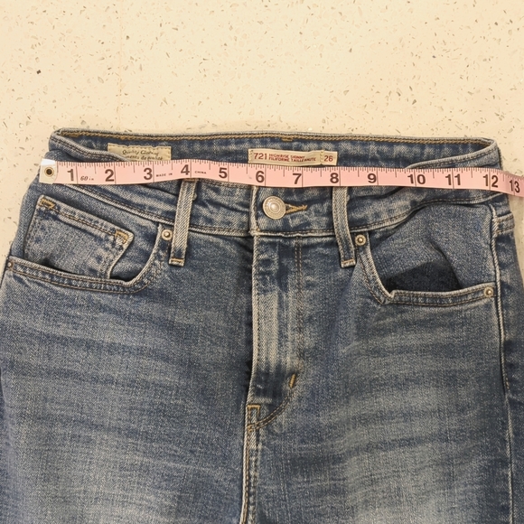 Levi's 721 Highrise denim - Picture 4 of 8